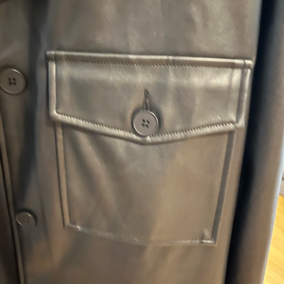 Nice new jacket - Picture 3 of 4